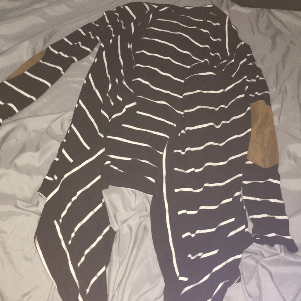 Mon ami Black and White striped coverup/cardigan